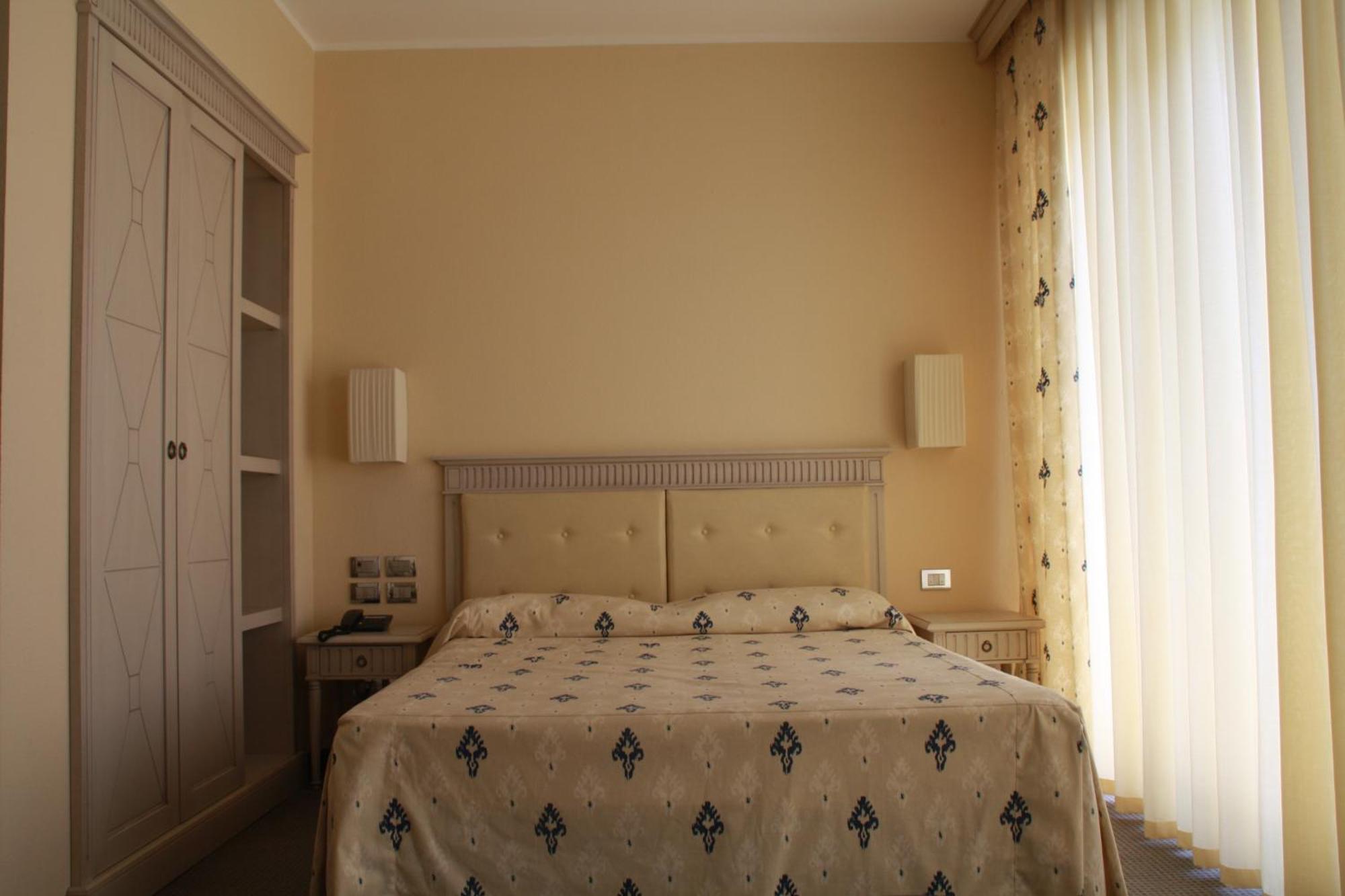 Hotel Villaggio Club Altalia Brancaleone Eksteriør bilde
