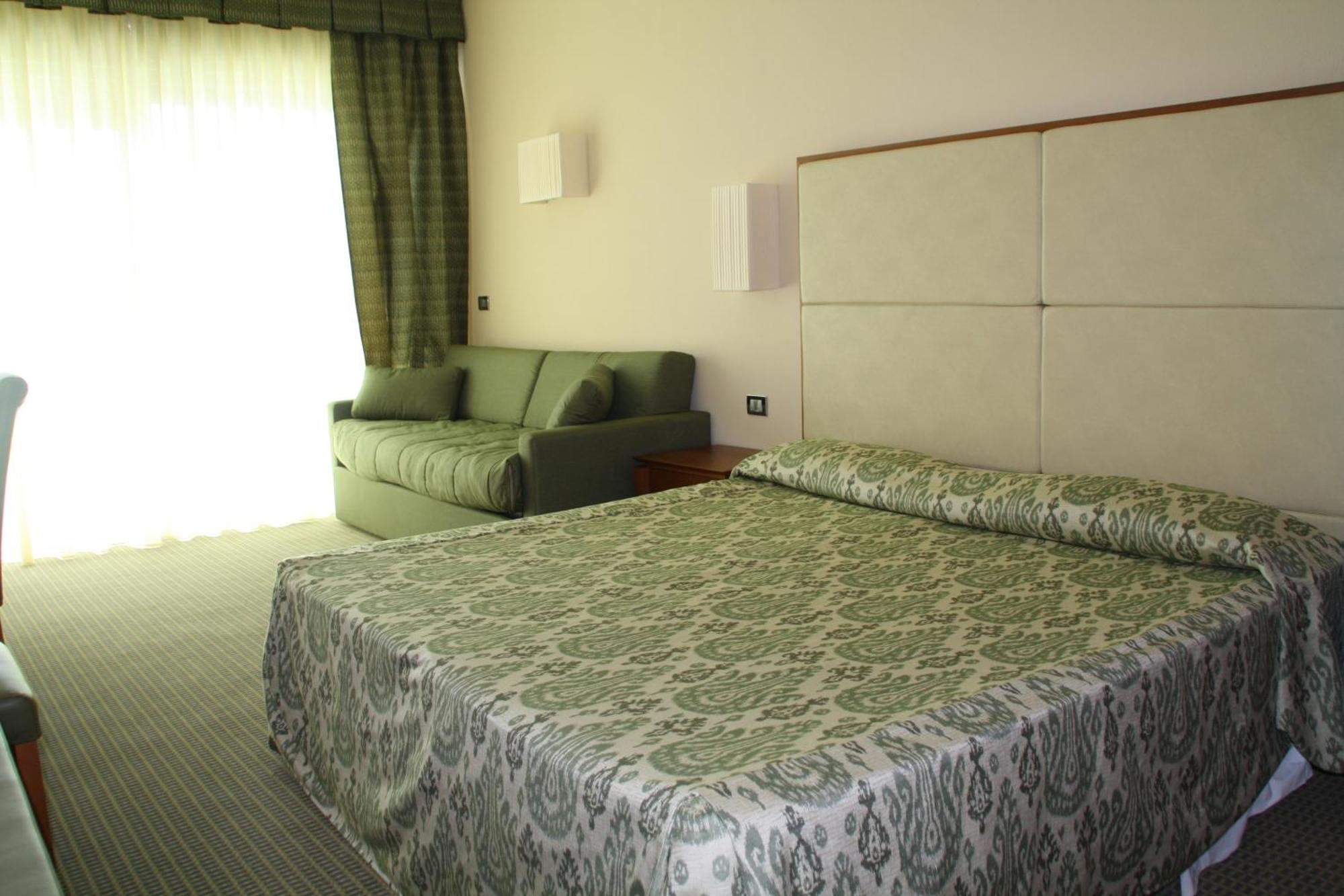 Hotel Villaggio Club Altalia Brancaleone Eksteriør bilde